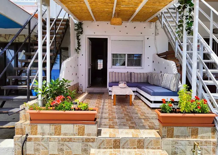 Sea Sound Haraki Apartment